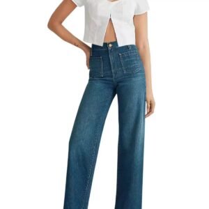 Pantalón azul con bolsillos cuadrados